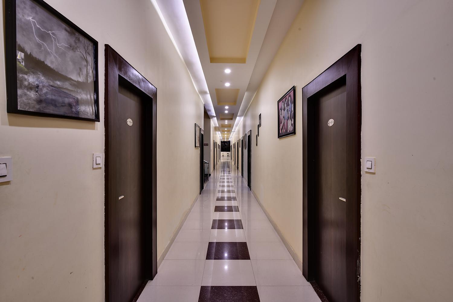 Genx Mirzapur Hotel Exterior photo